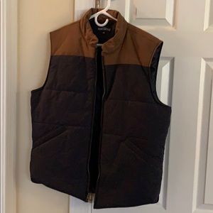 NWOT. Men’s JCrew Mercantile Vest. Sz M.